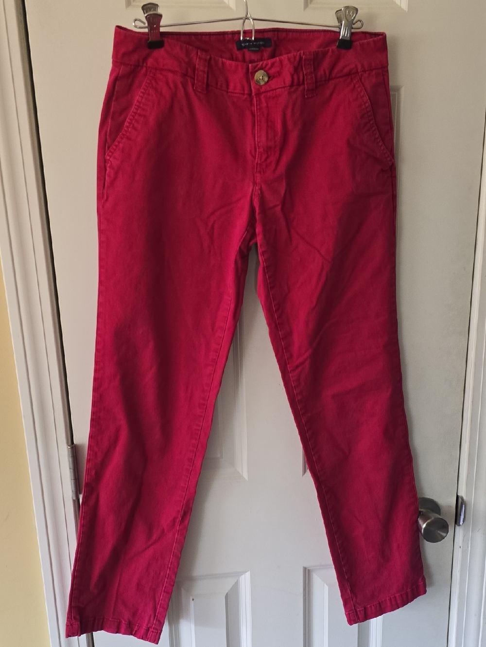 Tommy Hilfiger Women’s Dark Pink Casual Cropped Pant- Size 6